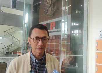 Juru Bicara KPK Budi Prasetyo saat dimintai keterangan di Gedung Merah Putih KPK (Foto: Ainul Ghurri/Kabariku)