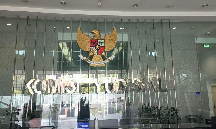 Gedung Komisi Yudisial di Jl. Kramat Raya, Jakarta Pusat. (Foto: Ainul Ghurri/Kabariku)