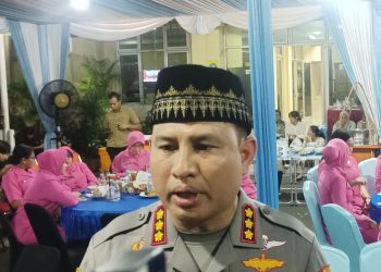 Kapolres Metro Jakarta Pusat, Kombes Pol Reynold Hutagalung saat dimintai keterangan terkait insiden mobil ugal-ugalan di Gunung Sahari. (Foto: Ainul Ghurri/Kabariku)