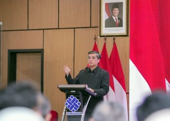 Menaker Yassierli pada Forum Diskusi Layanan Penggunaan Tenaga Kerja Asing di BBPKK Bandung Barat 2