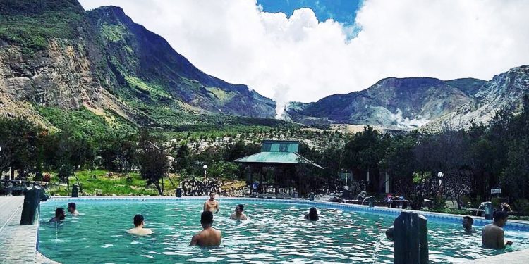 Wisata air panas Papandayan Jawa Barat