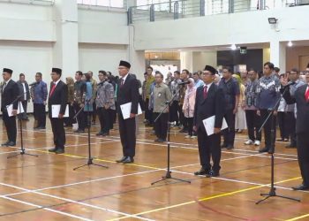 Enam pejabat baru KPK saat disumpah dan resmi dilantik di Gedung Merah Putih KPK. (Tangkapan layar YouTube KPK official)