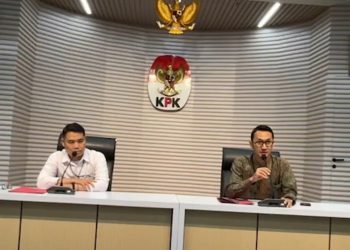KPK menggelar konferensi pers terkait penangkapan tersangka baru pejabat Bea Cukai. (Foto: Ainul Ghurri/Kabariku)