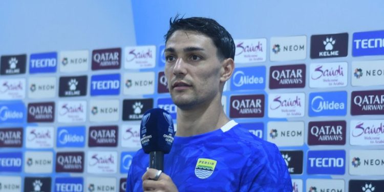 Bek Persib Bandung, Federico Barba/Persib