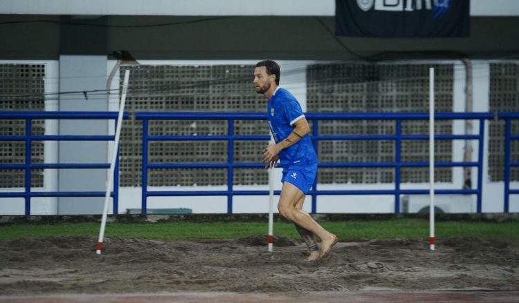 Marc Klok turun latihan/persib