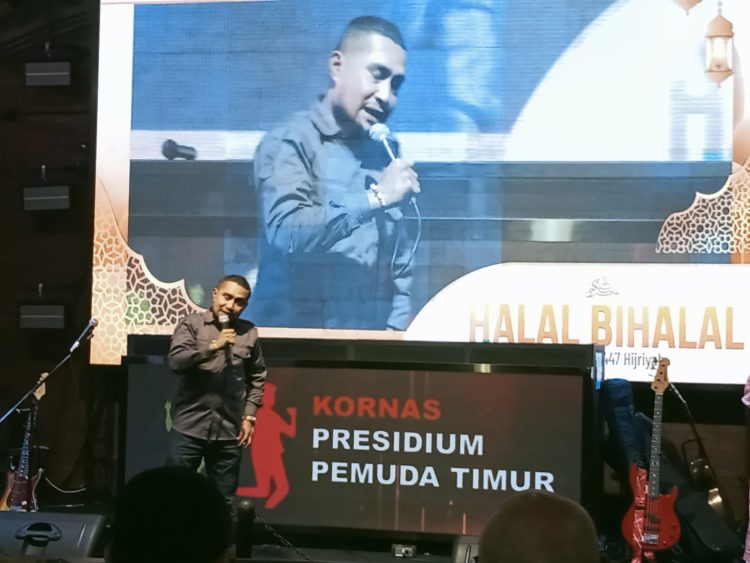 Sandri Rumanama soroti ketimpangan Maluku dalam Halal Bihalal Pemuda Timur,(Foto:Bemby/Kabariku)