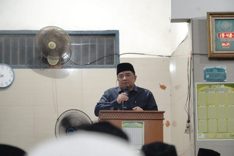 Bupati Garut, Abdusy Syakur Amin, melaksanakan rangkaian kegiatan Safari Ramadan 1447/2026 M Hijriah dengan mengunjungi Masjid Besar Kecamatan Mekarmukti, Kabupaten Garut, /Diskominfo Kab. Garut