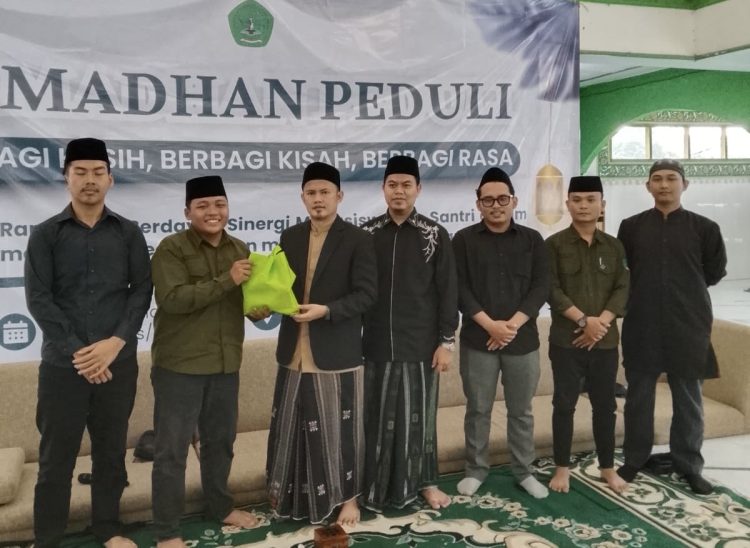Forkom BEM/DEMA PTAI menggelar Ramadhan Peduli di Depok dengan buka puasa bersama dan santunan anak yatim.(Ist)