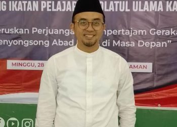 Sekretaris PCNU Kabupaten Garut sekaligus Dewan Pertimbangan FKDT Garut, Dr. H. A. Hilman Umar Basori atau yang juga dikenal sebagai KH Aceng Hilman Umar Bashori