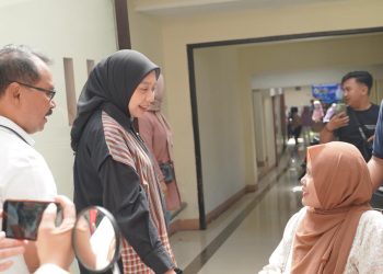Wakil Bupati Garut, Putri Karlina, melakukan monitoring langsung terhadap pelayanan KB MKJP Metode Operasi Wanita (MOW) di Klinik Bunda Alya/ Diskominfo Kab. Garut)