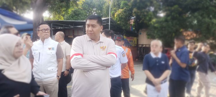Menteri Perumahan dan Kawasan Permukiman (PKP) Maruarar Sirait saat kunjungan kerja kawasan Kemukus, Jakarta Pusat (Foto: Ainul Ghurri/Kabariku)