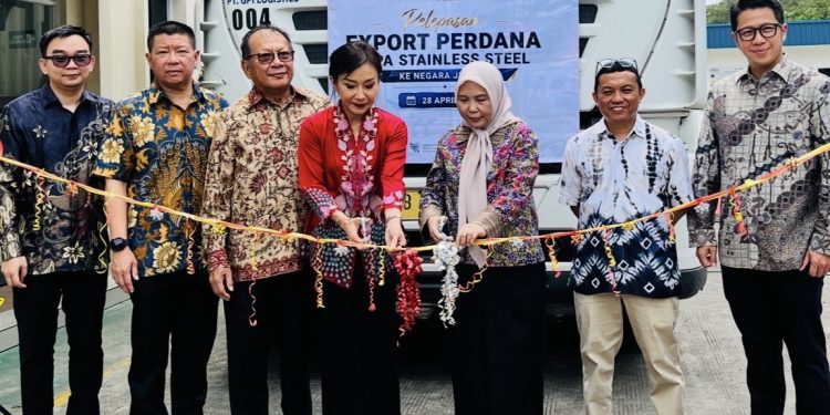 PT Stainless Prima Pipe ekspor 20 ton pipa stainless ke Jerman, Kemendag sebut standar global ketat (Foto:Irfan/kabariku.com)