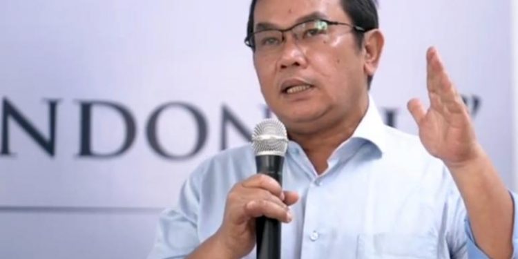 Pendiri SMRC, Saiful Mujani, dilaporkan ke Polda Metro Jaya atas dugaan penghasutan terkait pernyataannya soal Presiden Prabowo yang viral di media sosial.(foto: Saiful Mujani)