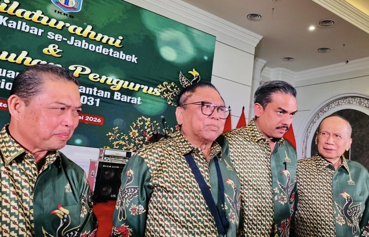 Pengukuhan IKKB 2026 di Jakarta, OSO ungkap 800 ribu warga Kalbar dan dorong kolaborasi ekonomi CPO hingga UMKM.(Irfan/kabariku.com)