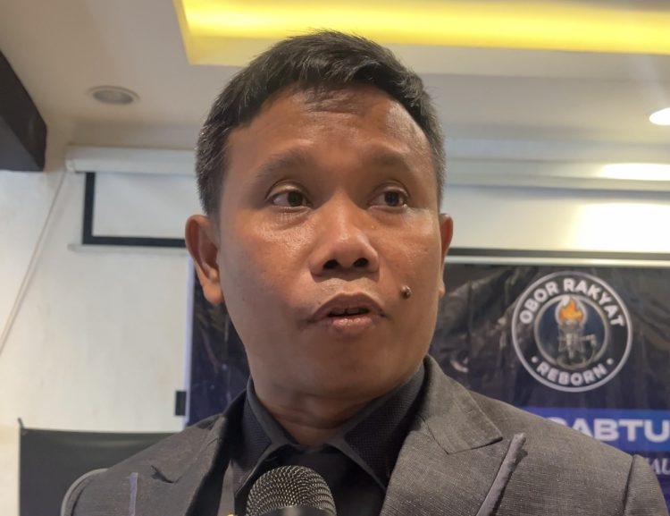 Diskusi Obor Rakyat Reborn menyoroti dampak hukum dan politik polemik ijazah Jokowi terhadap PSI dan trah politik Jokowi 2029.(Irfan/kabariku.com)