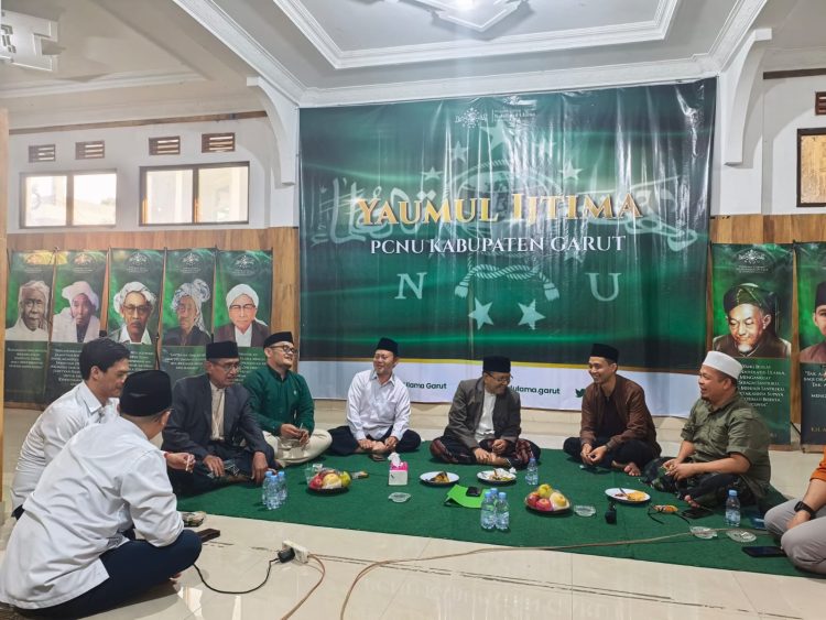 Wakil Ketua DPRD Kabupaten Garut H Subhan Fahmi melakukan silaturahim dengan PCNU Garut