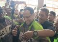 Nadiem Makarim mengenakan jaket Gojek 001 saat menghadiri sidang kasus Chromebook. (Istimewa)