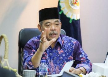 Ketua Umum APKASI Bursah Zarnubi mengusulkan penghentian sementara rekrutmen CPNS dan memprioritaskan PPPK muda menjadi PNS. (Istimewa)