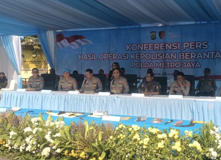 Polda Metro Jaya mengungkap 769 kasus curanmor dan menangkap 729 tersangka dalam Operasi Berantas Jaya 2026.(Dok.Irfan/kabariku.com)