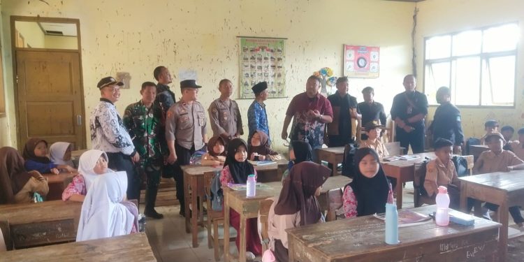 SDN 1 Sukanagara Viral karena Sarang Kelelawar, DPRD Garut Pastikan Perbaikan Segera Dilakukan